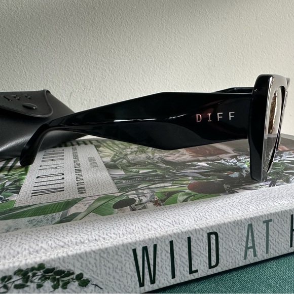 Diff Womens Sunglasses. New - Picture 2 of 9